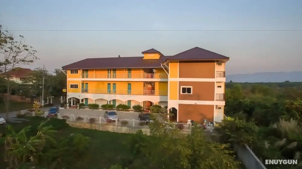 Baan Lugchang - Dış Mekan