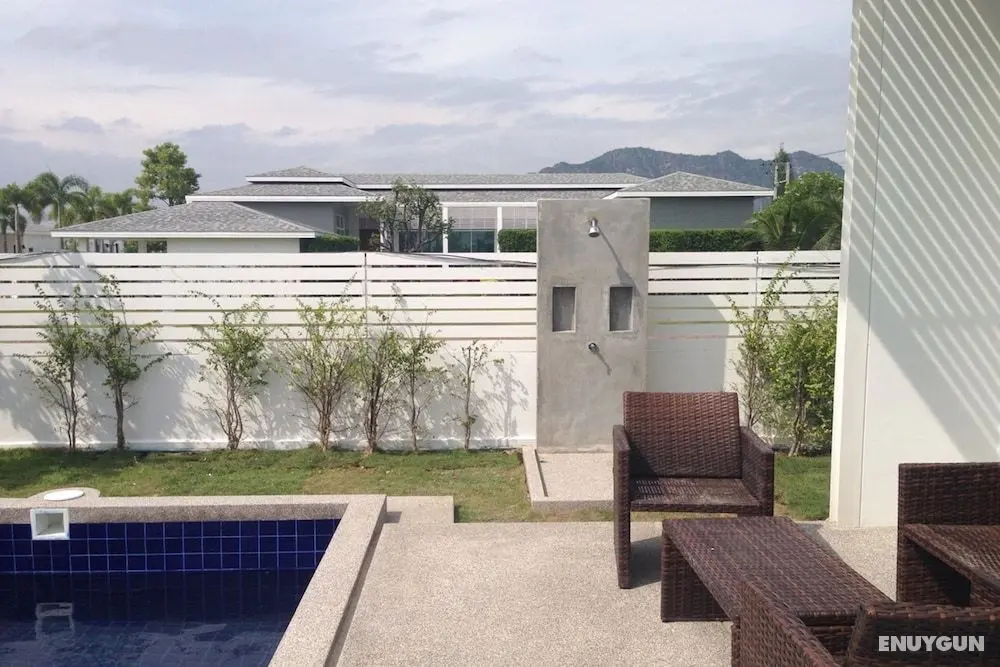 Baan Sarinya Pool Villa - Oda Düzeni