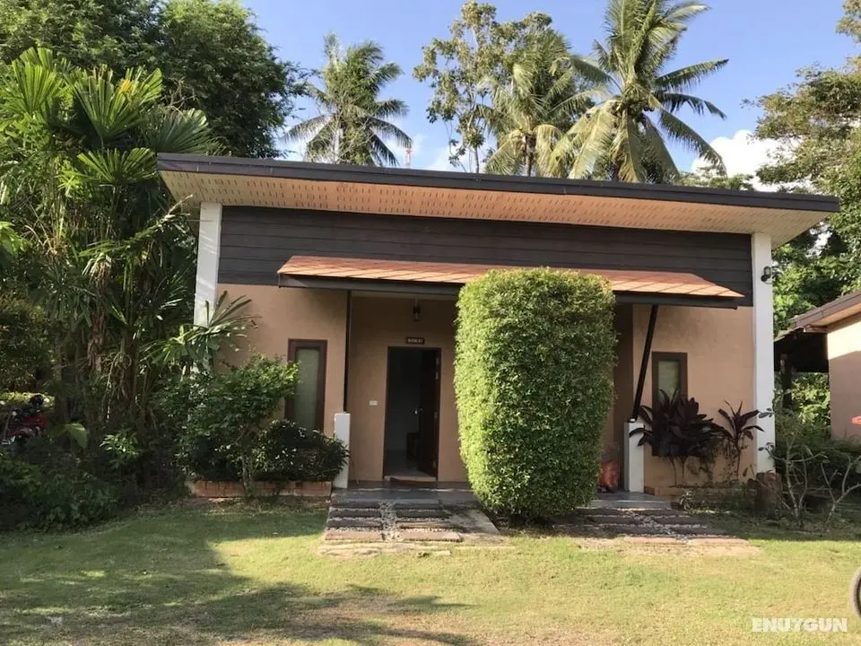 Baan Suan Rim Klong - Öne Çıkan Resim