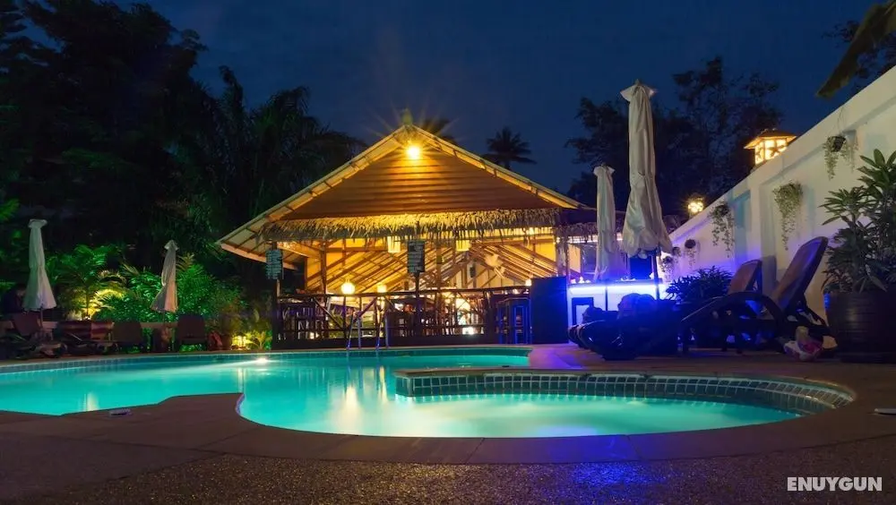 Baan Sukreep Resort - Havuz