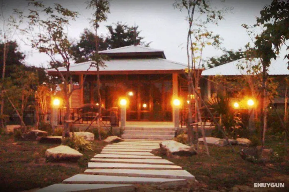 Baansuanramita Resort - Dış Mekan