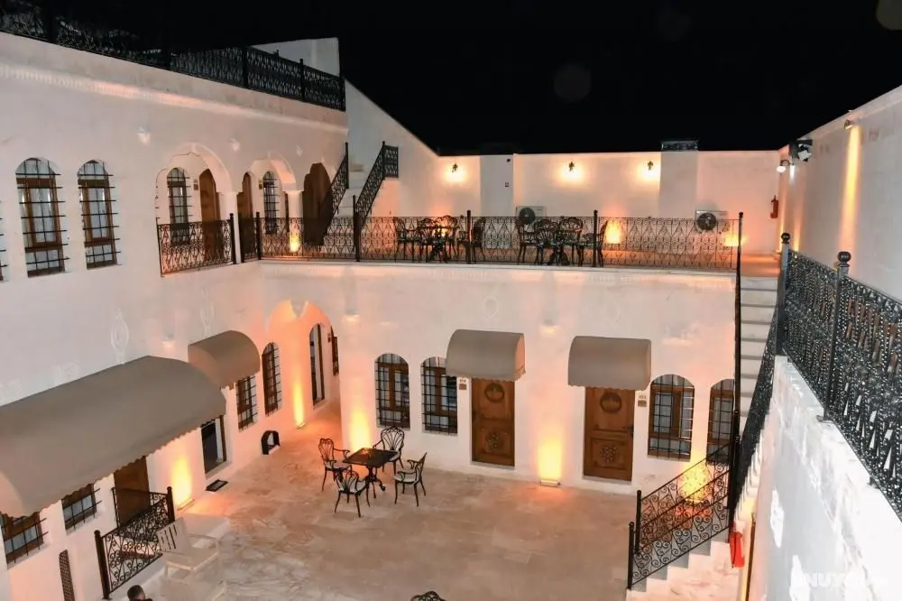Babilyon Otel - Genel