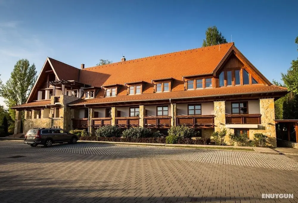 Balatonfoi Yacht Club Balatonkenese - Öne Çıkan Resim