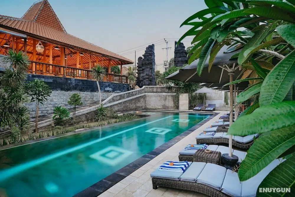 Bale Gede Nusa Lembongan - Öne Çıkan Resim