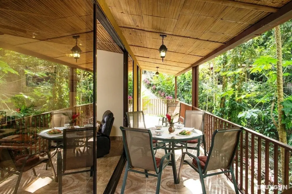 Bali Inspired Casa Cascada w Jungle Views Wi-fi Private Pool ac - Oda