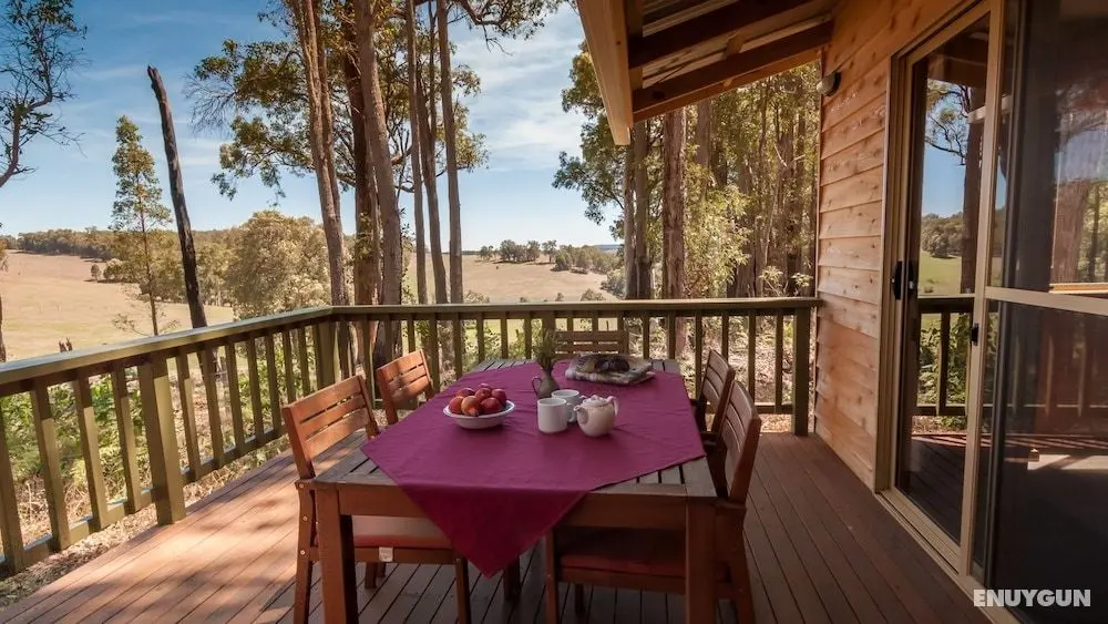 Balingup Heights Hilltop Forest Cottages - Dış Mekan