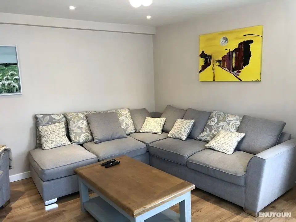 Ballsbridge Gardens - Öne Çıkan Resim