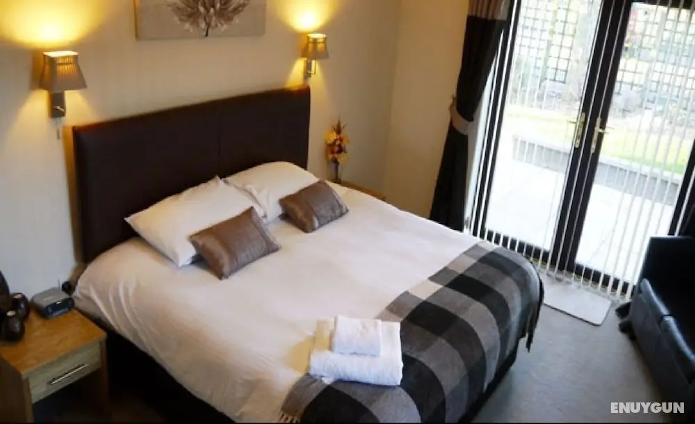 Ban Car Hotel - Öne Çıkan Resim