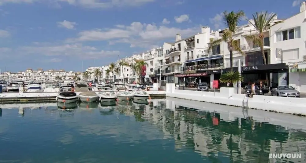 Banus Beach Studio - Havuz
