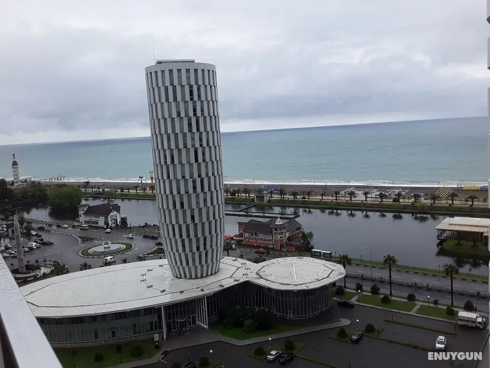 Batumi Agency Mega Palace ApartHotel - Dış Mekan