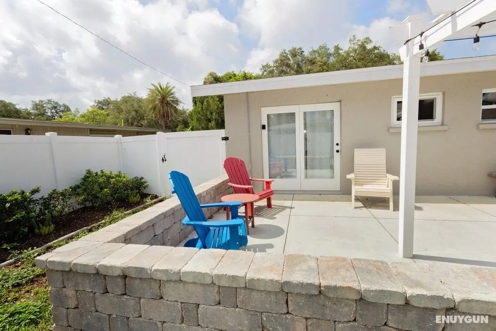 Bay Street Bungalow ~ Patio and Outdoor Play Area! - Oda Düzeni