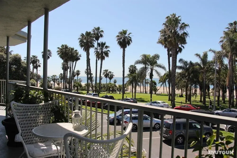Bayside Hotel - Genel