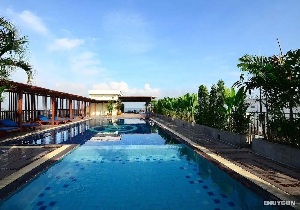 Baywalk Residence Pattaya By Thaiwat - Havuz