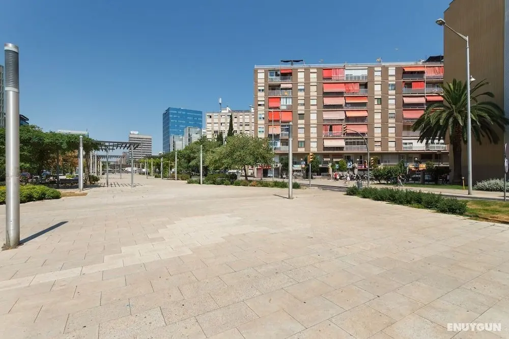 BCN Design Apartment with Portable Wifi - Dış Mekan