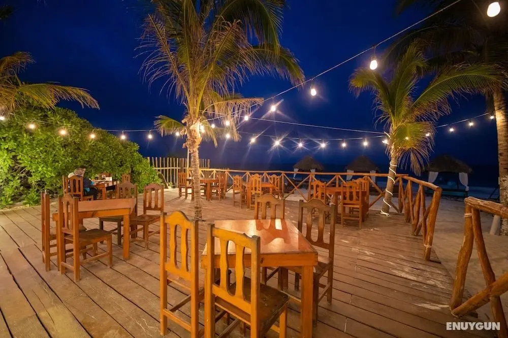 Hotel & Beach Club Ojo de Agua - Yerinde Yemek