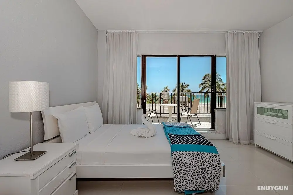 Beach Front Studio - Öne Çıkan Resim