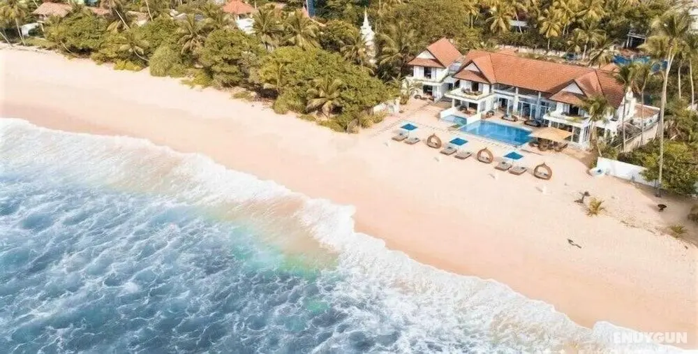 The Beach House by Reveal - Öne Çıkan Resim