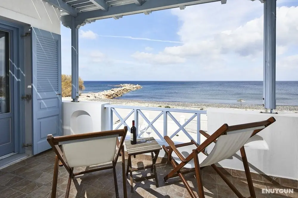 The Beach House - Öne Çıkan Resim