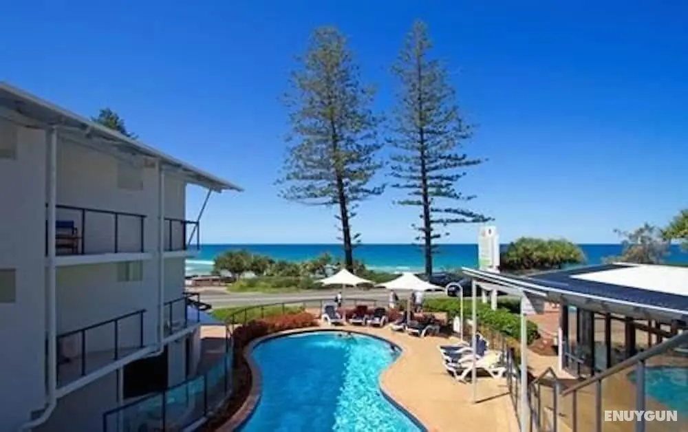 Beach Retreat Coolum - Öne Çıkan Resim