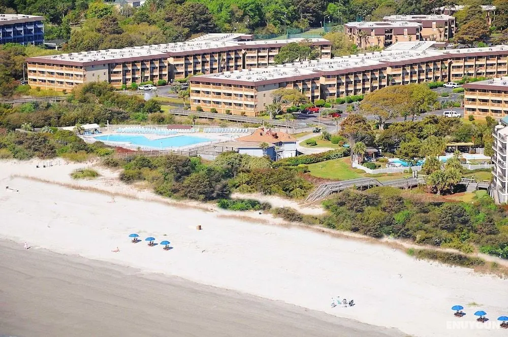 Beach and Tennis Admirals Row - Öne Çıkan Resim