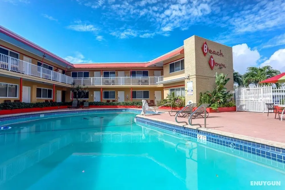 Beach and Town Motel - Dış Mekan