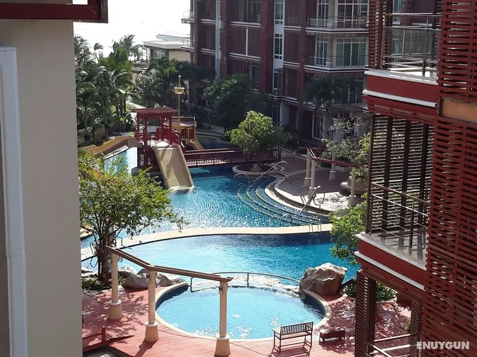 Beachfront Family Penthouse Hua Hin - Havuz
