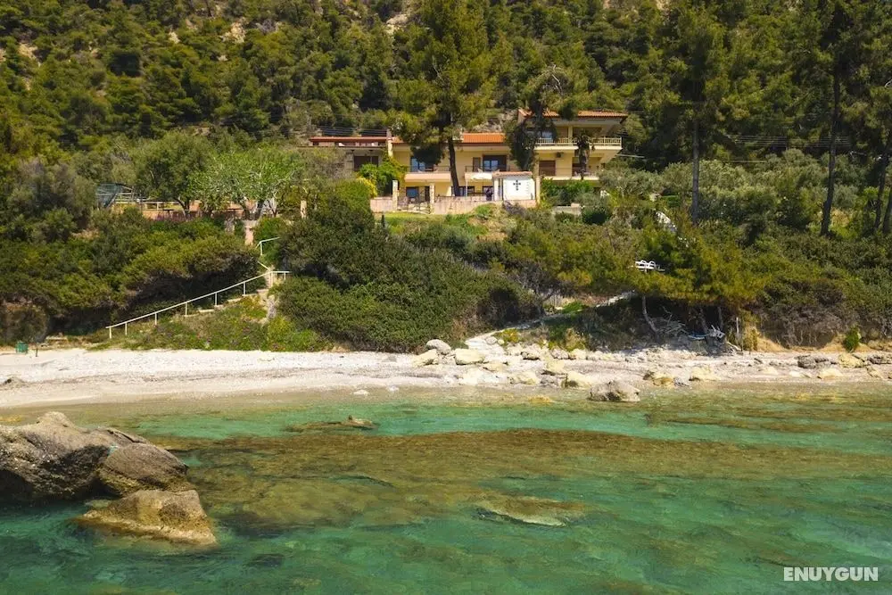 Beachfront Villa Posidi - Dış Mekan