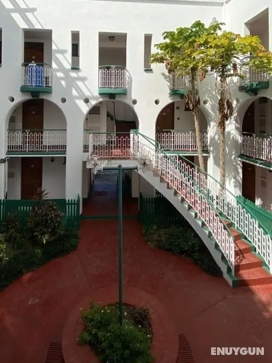 Beautiful 1-bed Beach Side Studio in Montego Bay - Öne Çıkan Resim