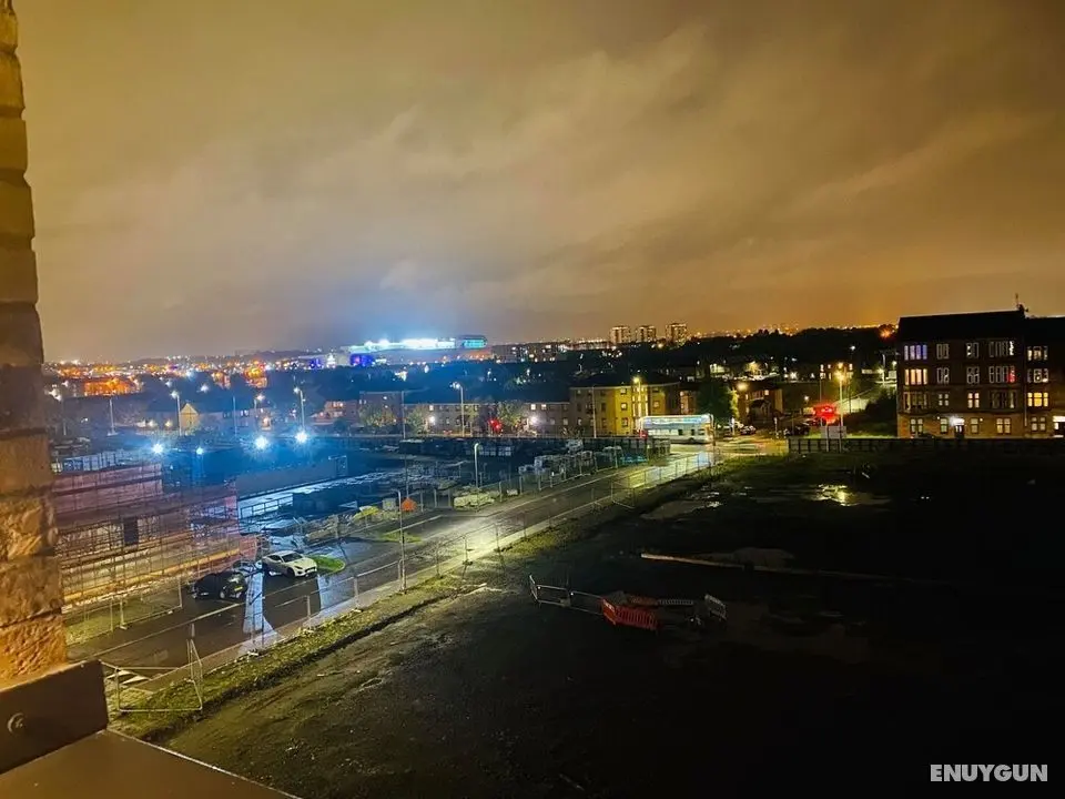 Beautiful 2-bed Apartment in Glasgow - Havuz