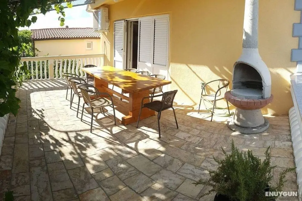 Beautiful 3-bed Apartment With big Terasse in Nin - Öne Çıkan Resim