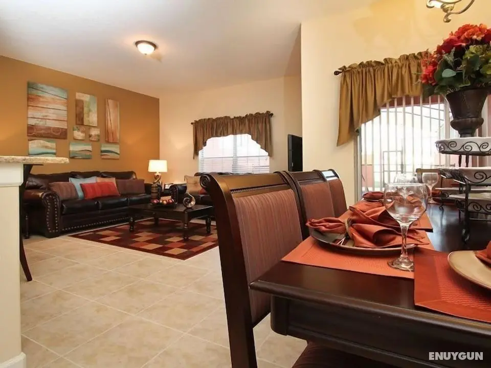 Beautiful 4 Bed 3 Bath Town Home With Splash Pool - Öne Çıkan Resim