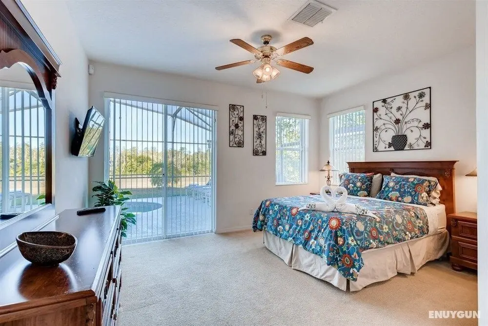 Beautiful 4 Bedroom 3 Bath Home With Private Pool Backing up to Nature Preserve - 504 - Oda