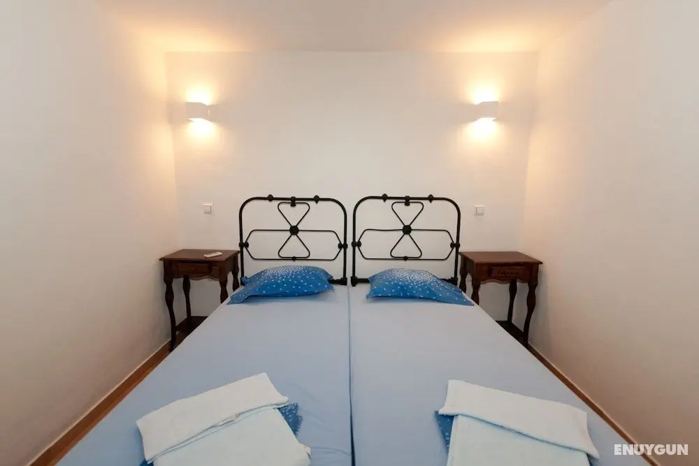 Beautiful 8-person Family Villa with Great Views by VillaRentalsgr - Oda