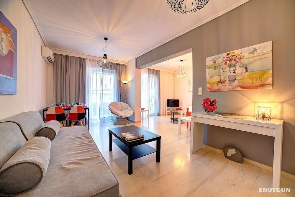Beautiful Apartment in Glyfada Center - Öne Çıkan Resim