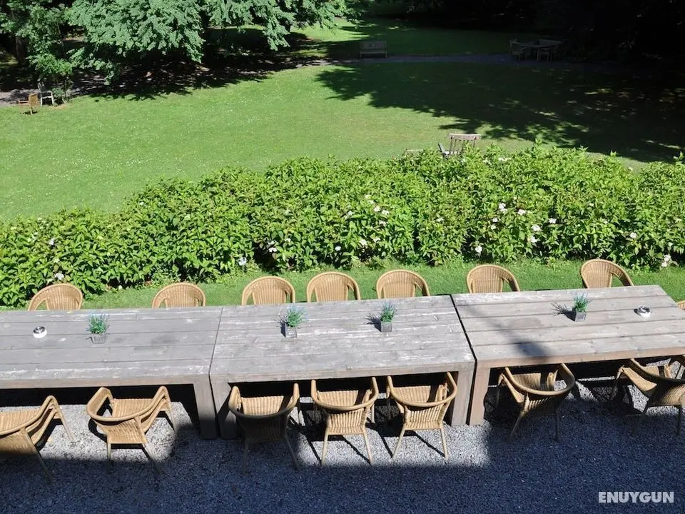 Beautiful Castle House in Spa, Authenticly Decorated and With Spacious Garden - Öne Çıkan Resim