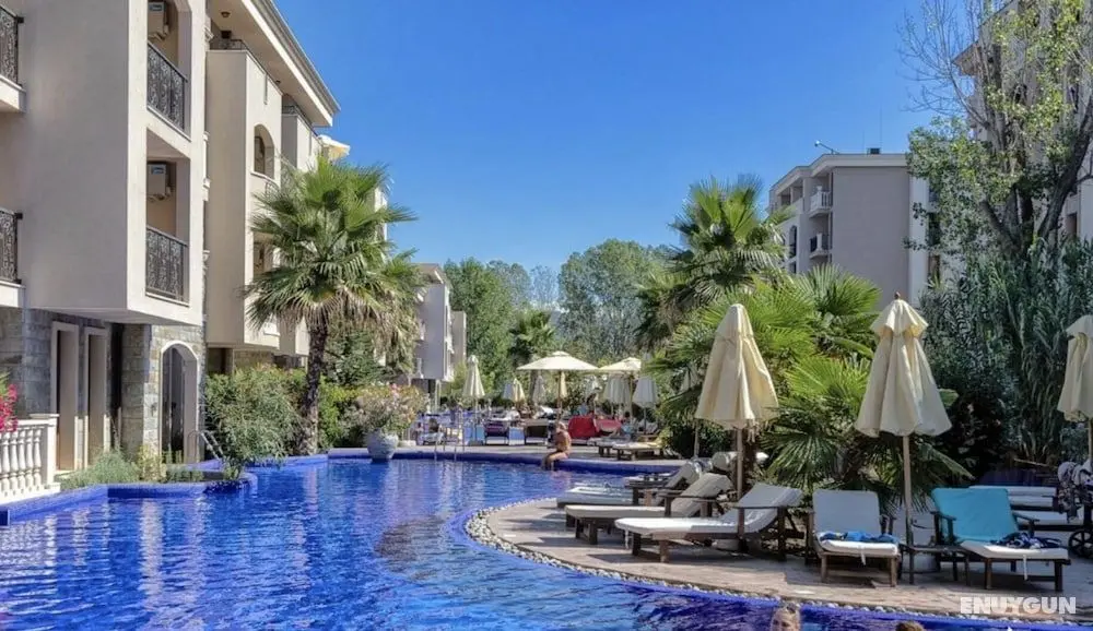 Beautiful Deluxe 2-bed Apartment in Sunny Beach - Öne Çıkan Resim