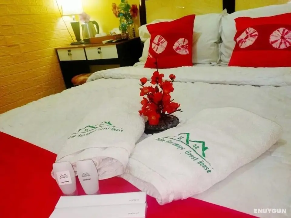 Beautiful Deluxe Room With Ac and Wifi Well Located in Bogor - Öne Çıkan Resim