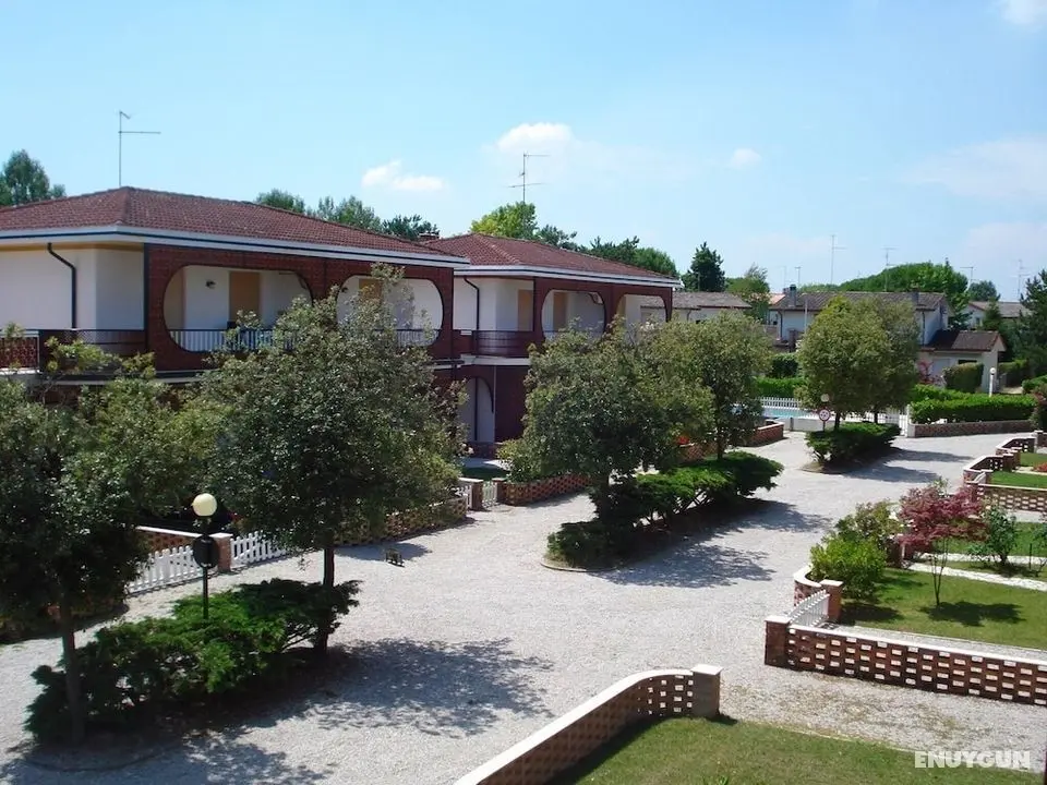 Beautiful Villa With Garden and Pool for 8 People - Mülk Olanakları