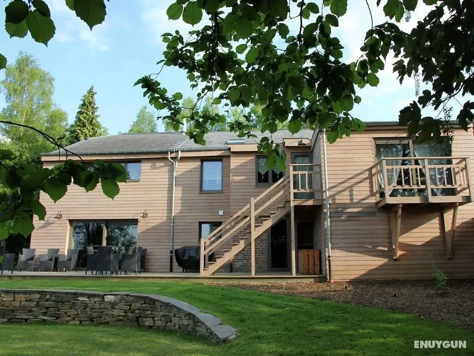 Beautiful Holiday Home with Hot Tub, Sauna & Monumental Fireplace - Öne Çıkan Resim
