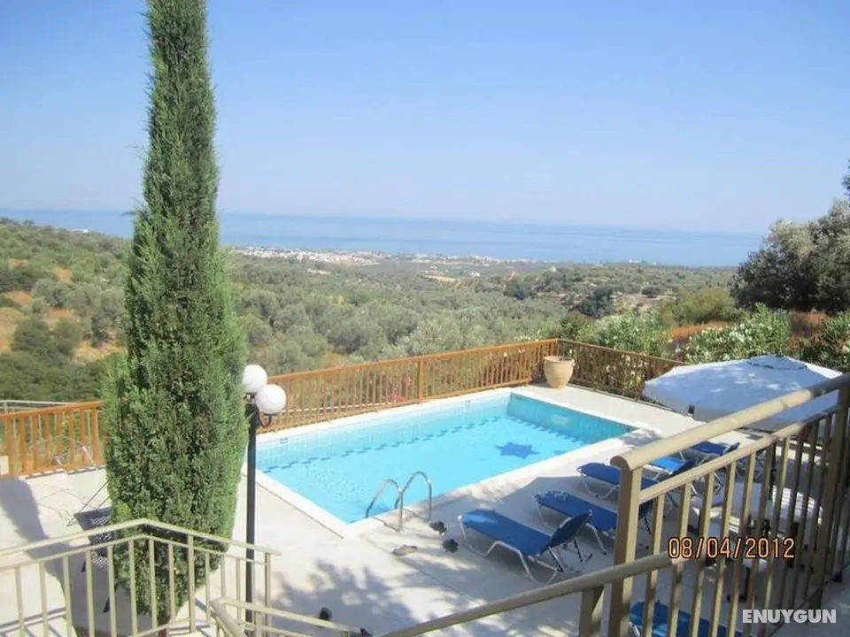 Beautiful Holiday House for 10 Persons, With Swimming Pool - Öne Çıkan Resim
