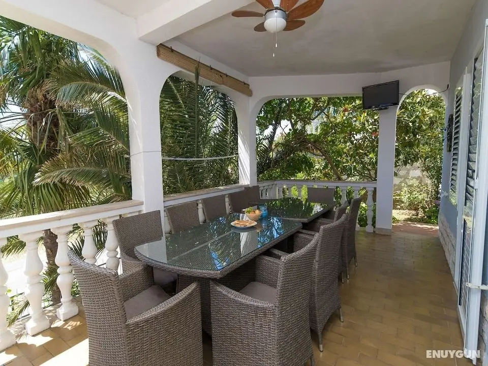 Beautiful Home With Private Pool, Roof Terrace and Summer Kitchen - Öne Çıkan Resim