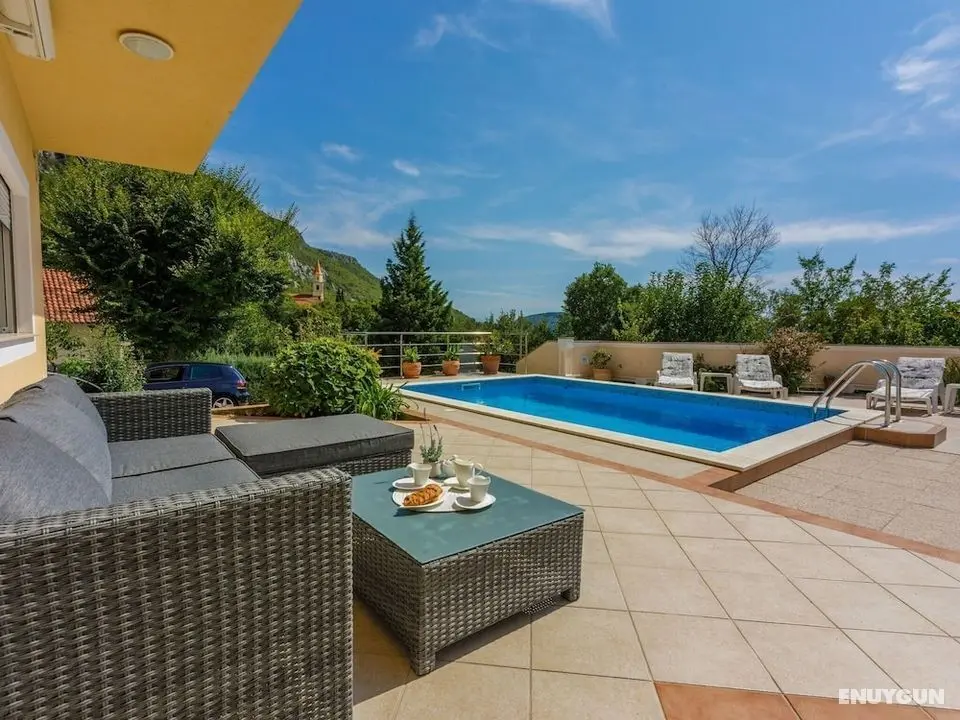 Beautiful Home With Swimming Pool and sea View - Öne Çıkan Resim