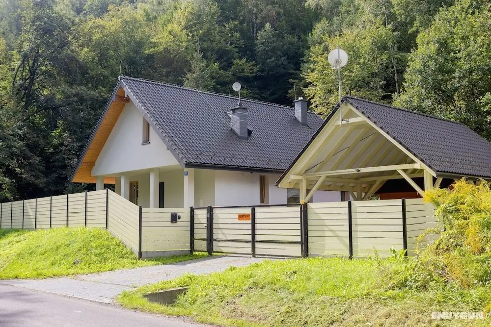 Beautiful House Korzkiew by Renters - Öne Çıkan Resim