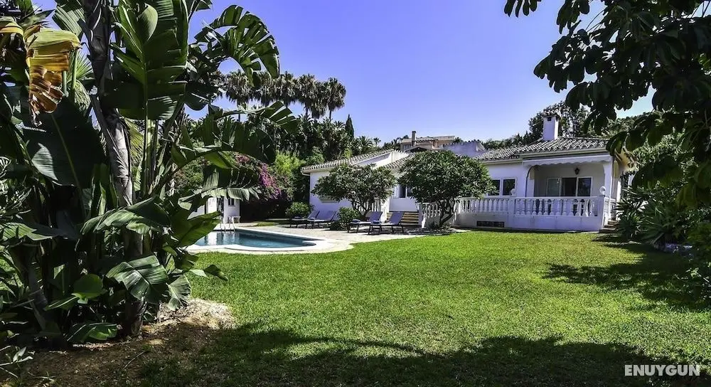 Beautiful Villa Near Beach - Marbella - Dış Mekanlar