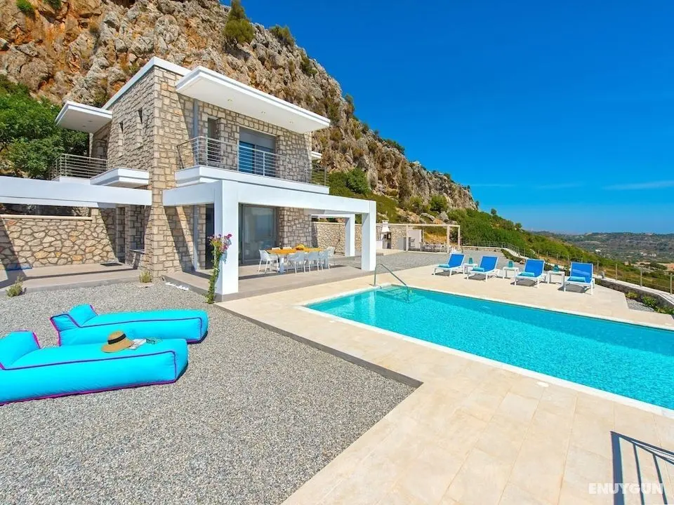 Beautiful new Luxury Villa With Infinity Pool, Outside Kitchen and sea View - Öne Çıkan Resim