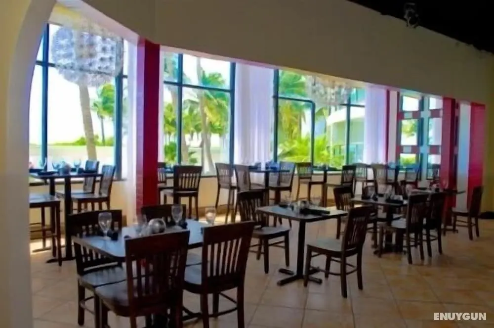 Beautiful Ocean Side Studio With Kitchenette, 10 min From South Beach - İç Mekan