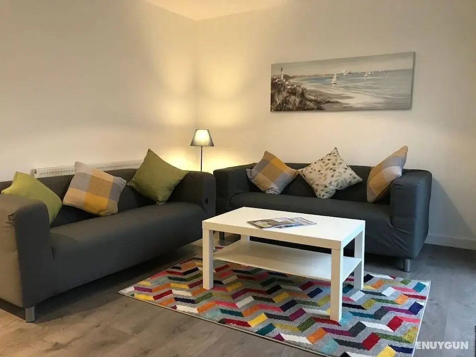 Beautiful Refurbished Home - Short Walk to the Beach - Öne Çıkan Resim