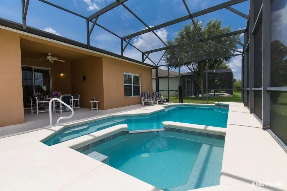 Beautifully Furnished Executive Home on Gated Community Near Disney and Champions Gate - 388 - Oda