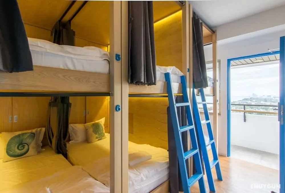 Bed in 6-bed Mixed by Thalay Cha Am, A Co-living With Million Dollar View - Öne Çıkan Resim