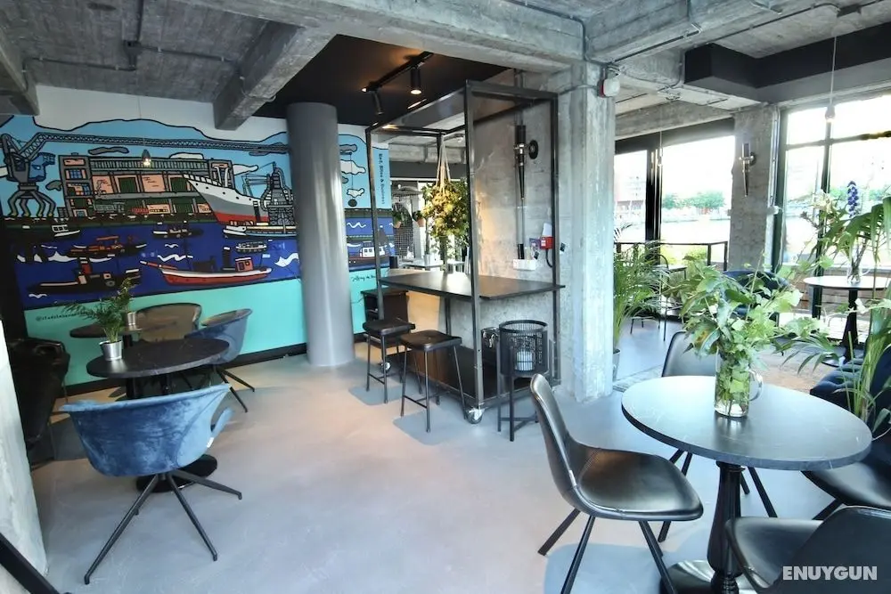 Bed Bites & Business Hotel Rotterdam - Lobi
